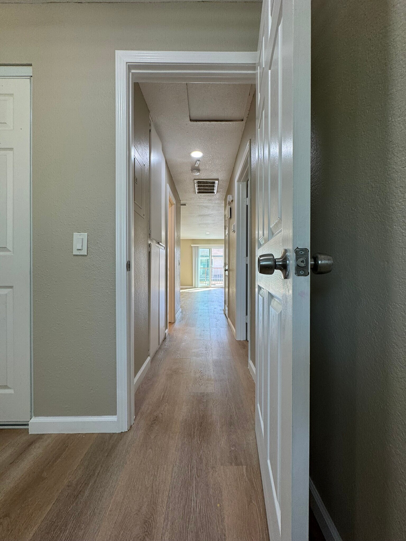 Hallway - 1117 Oxford Dr