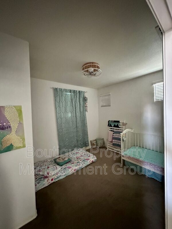 Building Photo - 27 Rinehart Rd