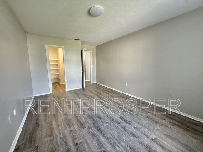 Building Photo - 4151 S Semoran Blvd