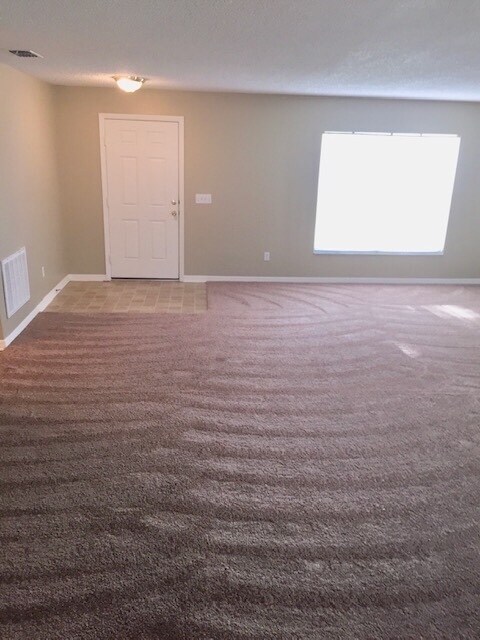 Building Photo - AVALON PARK!MOVE IN NOW! LARGE 5bd 2.5 bat...