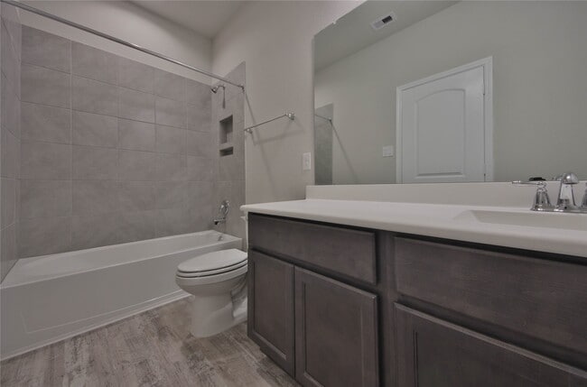 Building Photo - 4814 Vergano Villa Dr
