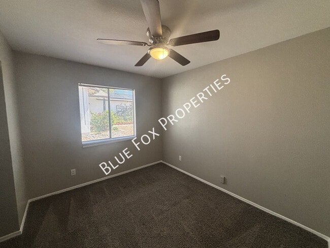 Building Photo - 9825 N Camino Vado