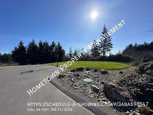 Building Photo - 4047 Legacy Dr NE