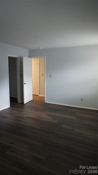 Building Photo - 10000 Ridgemore Dr