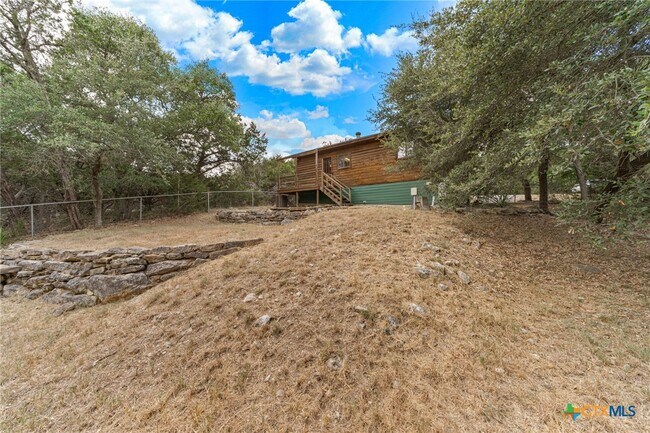 Building Photo - 1466 Bonnyview Dr