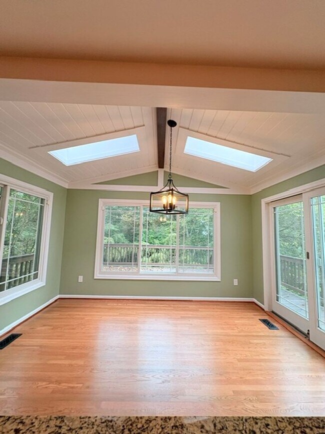 Building Photo - 18514 Gingerbread Ln