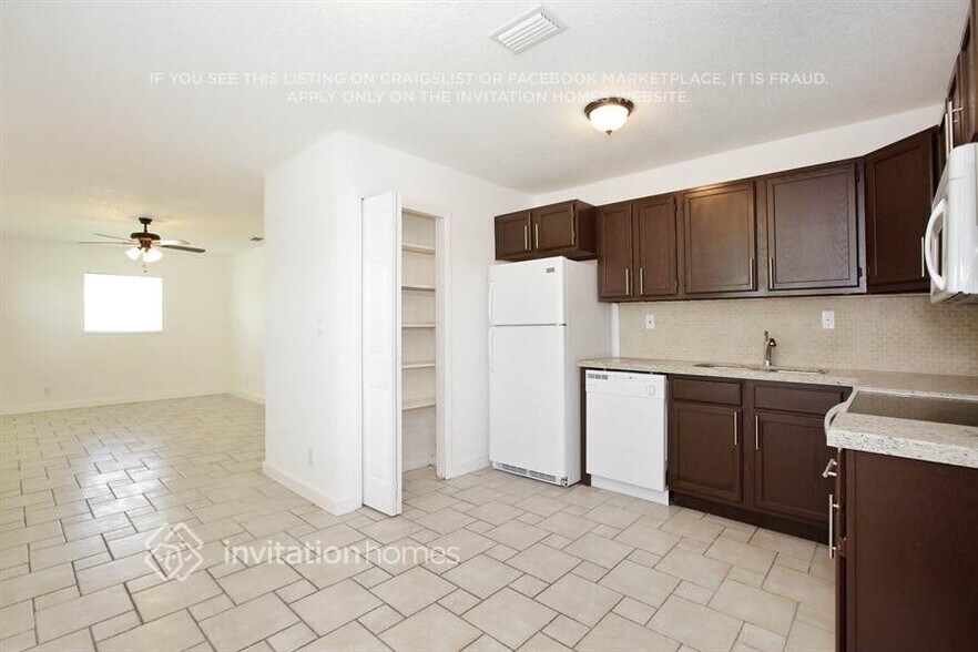 Building Photo - 8171 SW 7th St