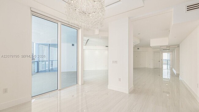 Building Photo - 333 Las Olas Way