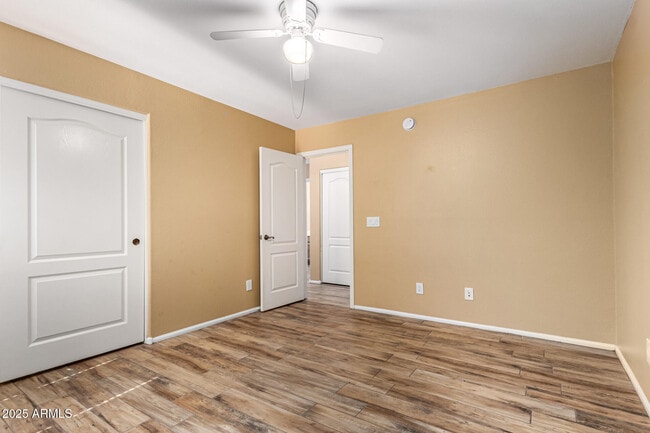 Building Photo - 29604 N Balmoral Pl
