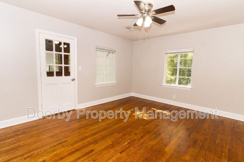 Building Photo - 124 S Seminole Dr