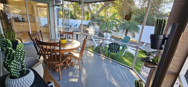 Building Photo - 2068 Preymore St