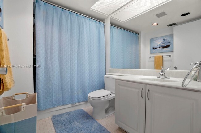 Building Photo - 1801 Eleuthera Point