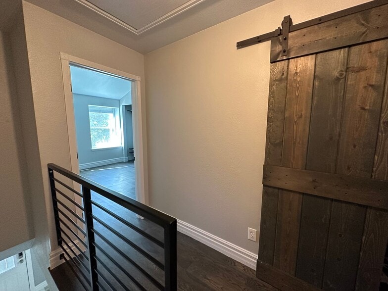 Building Photo - 279 Pheasant Run