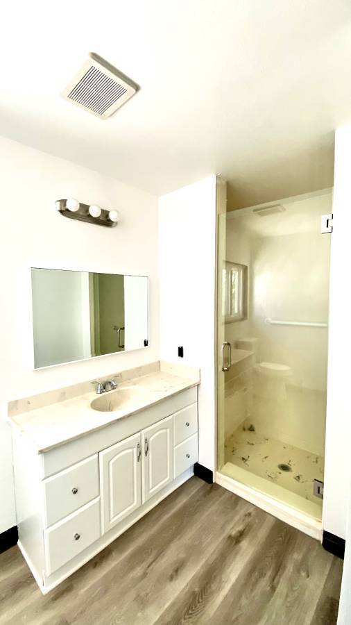 Building Photo - 10522 Brier Ln