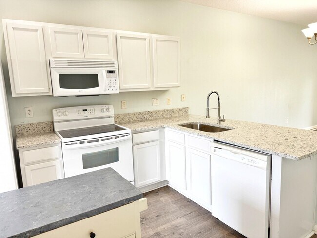 Building Photo - 237 Syrah Way