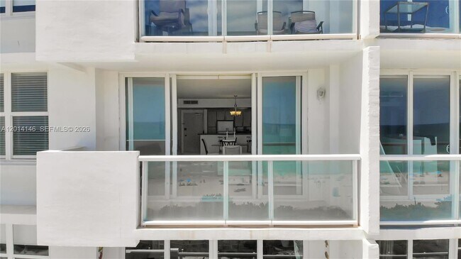 Building Photo - 5601 Collins Ave