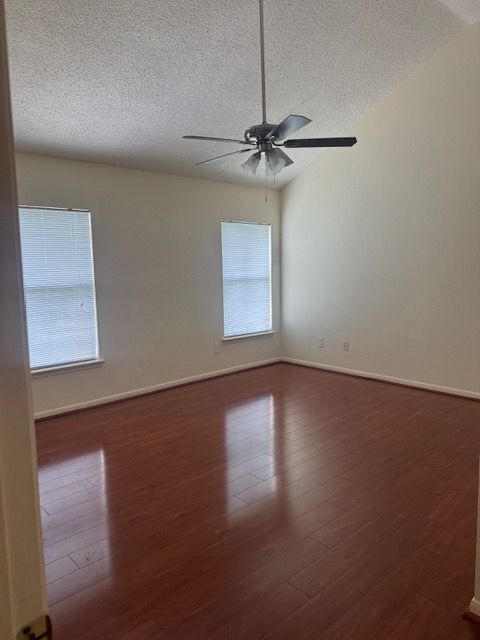 Building Photo - 9914 Cedaredge Dr
