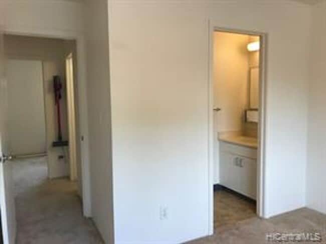 Building Photo - Perfect Kapolei Townhouse
