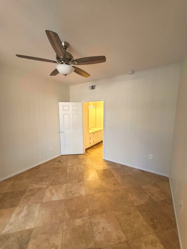 Building Photo - 7009 E Acoma Dr
