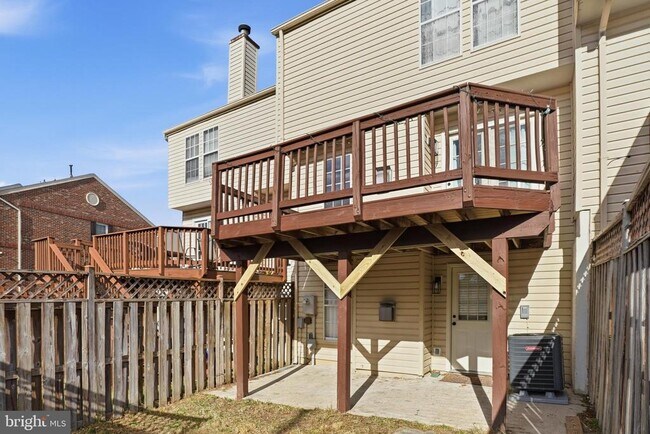 Building Photo - 12831 Silvia Loop