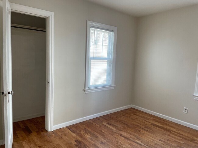Building Photo - Charming 3-Bedroom Home for Rent – Quiet C...