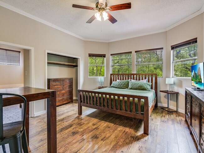 Building Photo - 14809 Great Willow Dr