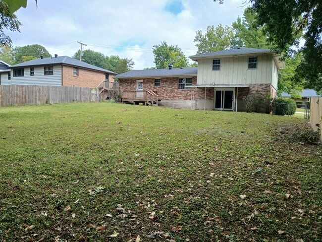 Building Photo - House