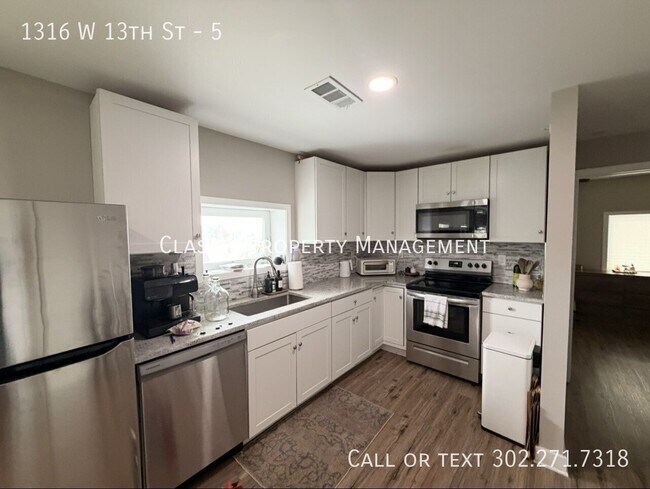 Building Photo - 1316 W 13th St
