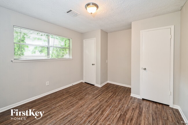 Building Photo - 13706 Oleoke Ln