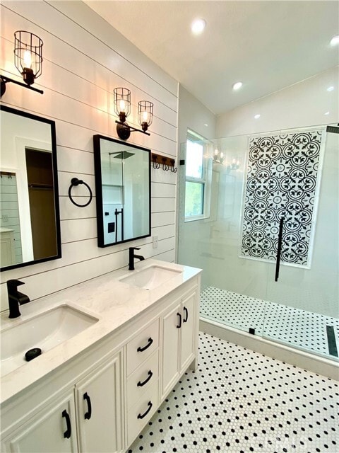 Building Photo - 29 Cuervo Dr