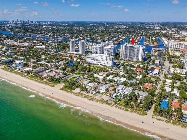 Building Photo - 2841 N Ocean Blvd