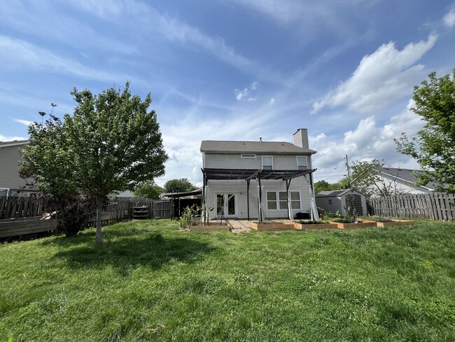 Building Photo - 4/2.5 Beautiful Nashville Craftsman in Nas...