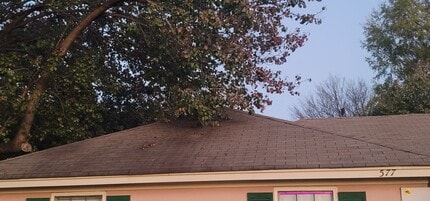 Building Photo - 577 Eastdale Rd S