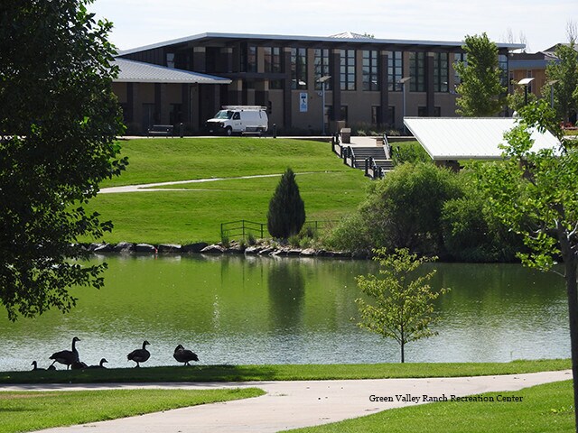 Building Photo - Mountain View!