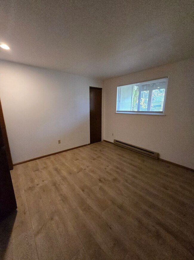 Building Photo - 1610 Lincoln St