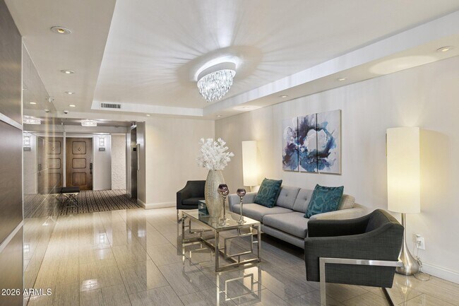 Building Photo - 7950 E Camelback Rd