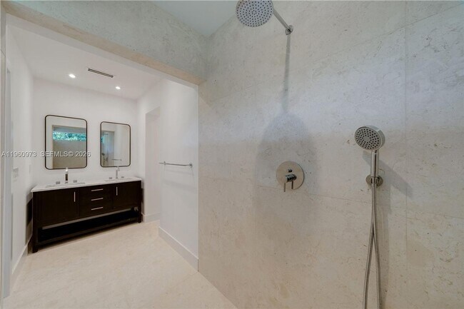 Building Photo - 12535 Moss Ranch Rd