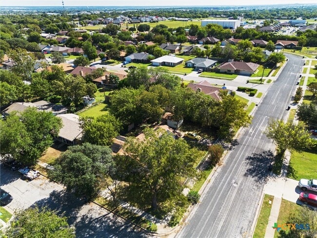 Building Photo - 1820 Gaynor Dr