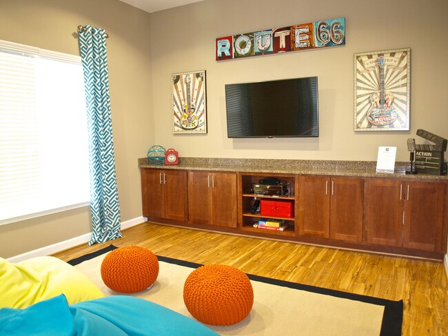 Building Photo - B4 | 2 Bed 2 Bath | 1276 sf