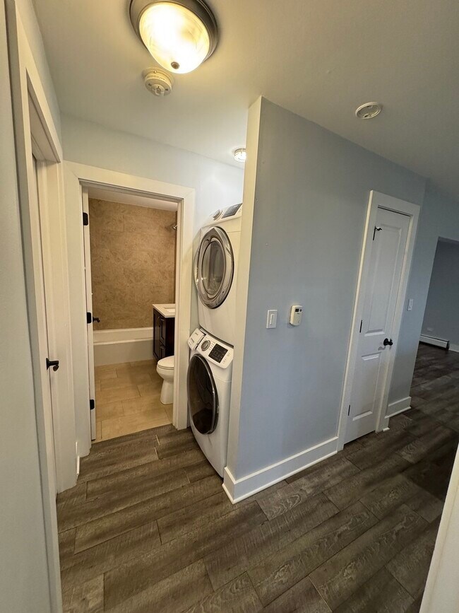 Building Photo - 1443 Homestead Rd