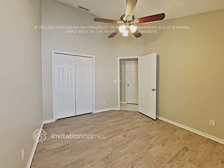 Building Photo - 2337 Needham Dr