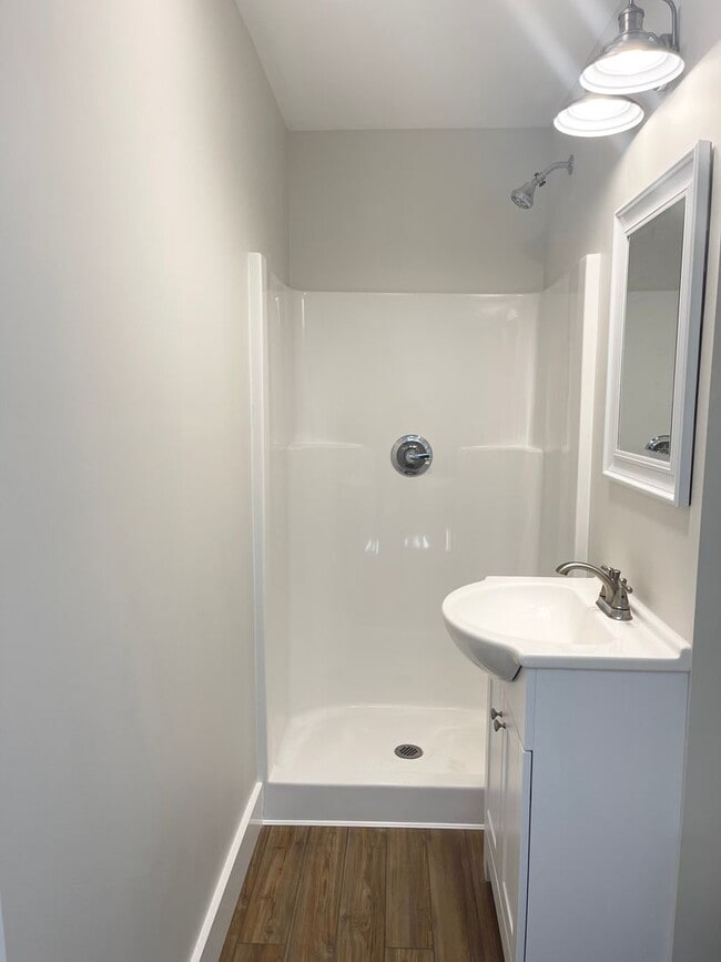 Building Photo - Adorable 3 bedroom 2 bath, great Candler l...
