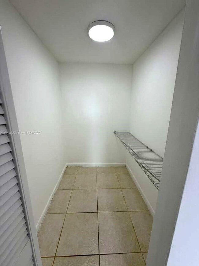 Building Photo - 13499 Biscayne Blvd