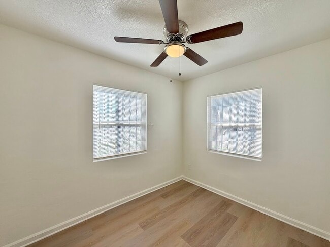 Building Photo - 11366 Chamberlaine Way