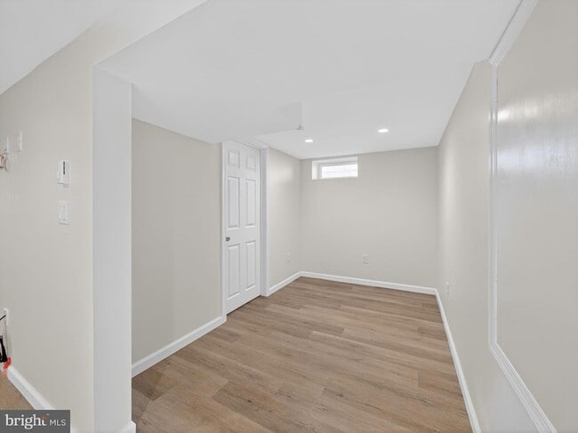 Building Photo - 1277 Beverly Rd