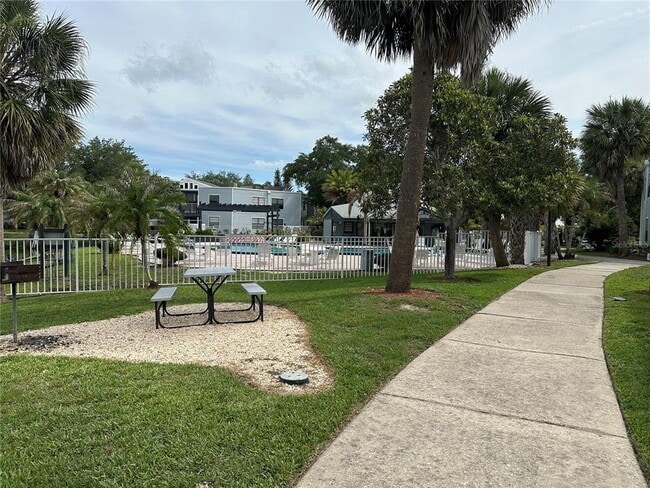 Building Photo - 3766 Southpointe Dr