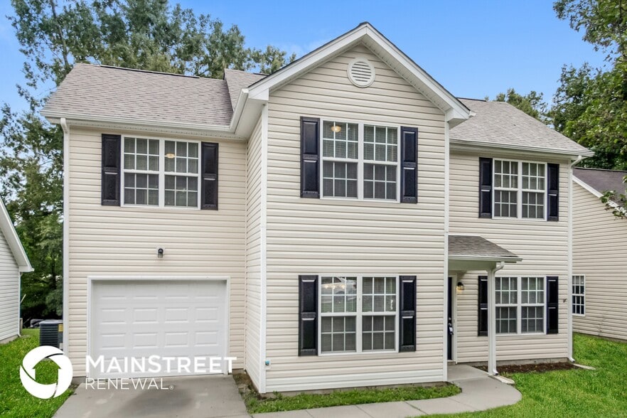 Primary Photo - 3921 Springbrook Dr