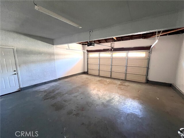 Building Photo - 2061 Rancho Dr