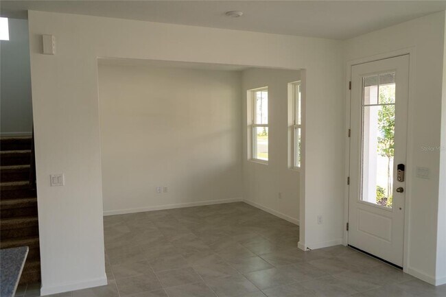 Building Photo - 13094 Pergola Ave