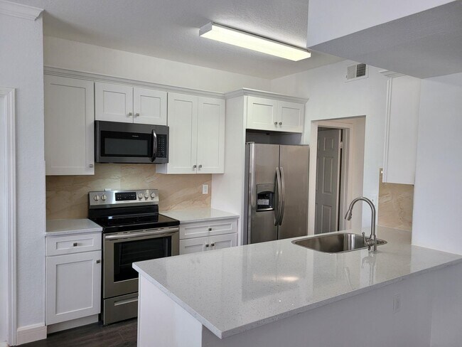 Building Photo - Madison at MetroWest- TPPM RENTAL ONLY